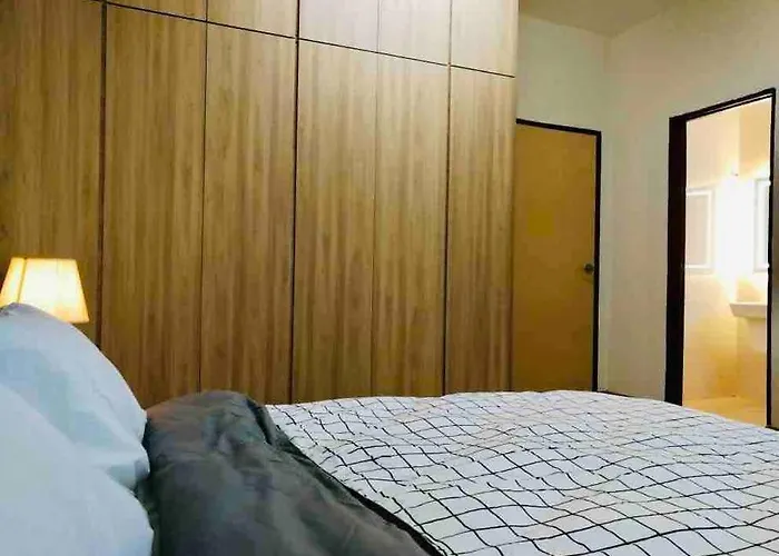 Sarang Homestay - Landed House With 3 Bed Rooms
