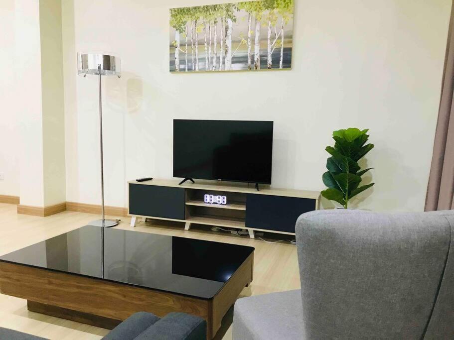 Sarang - Landed House With 3 Bed Holiday home *